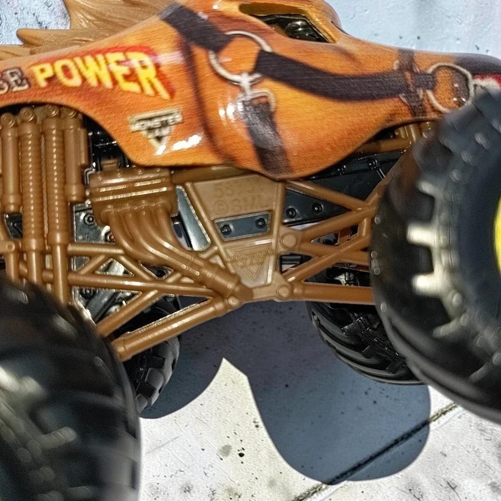 Monster Jam Horse Power Monster Truck Diecast 1:64 Scale Spin Master Brown Toy